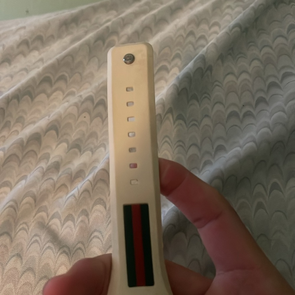 Gucci watch - Picture 3 of 3